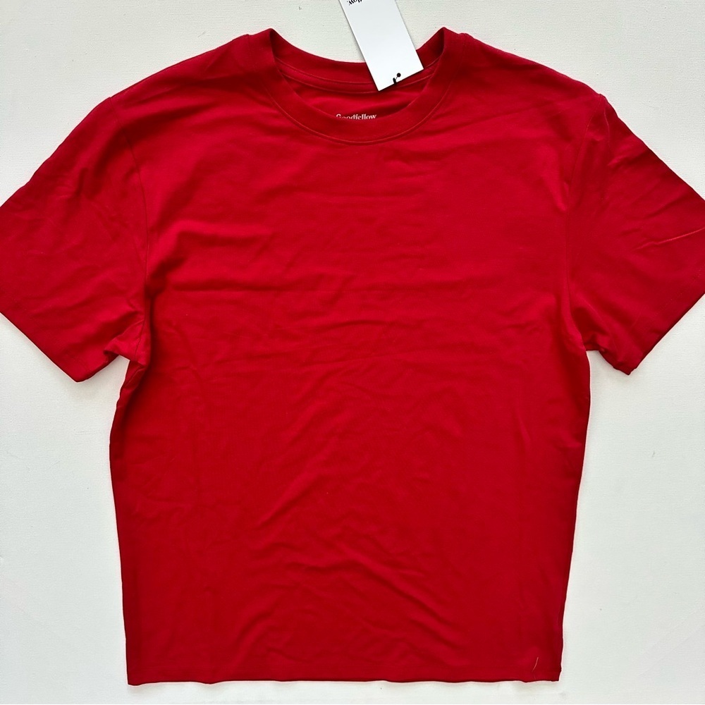 Goodfellow Men’s Bold Red Tee Size M